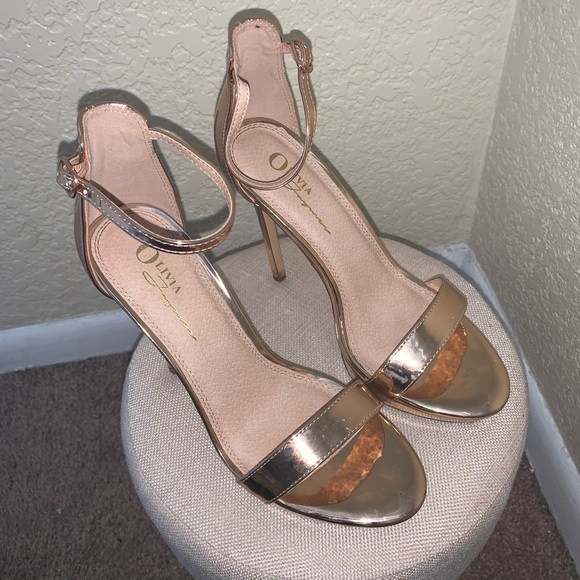 Rose gold strap heels - Picture 2 of 4